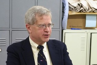 話をする英語講師